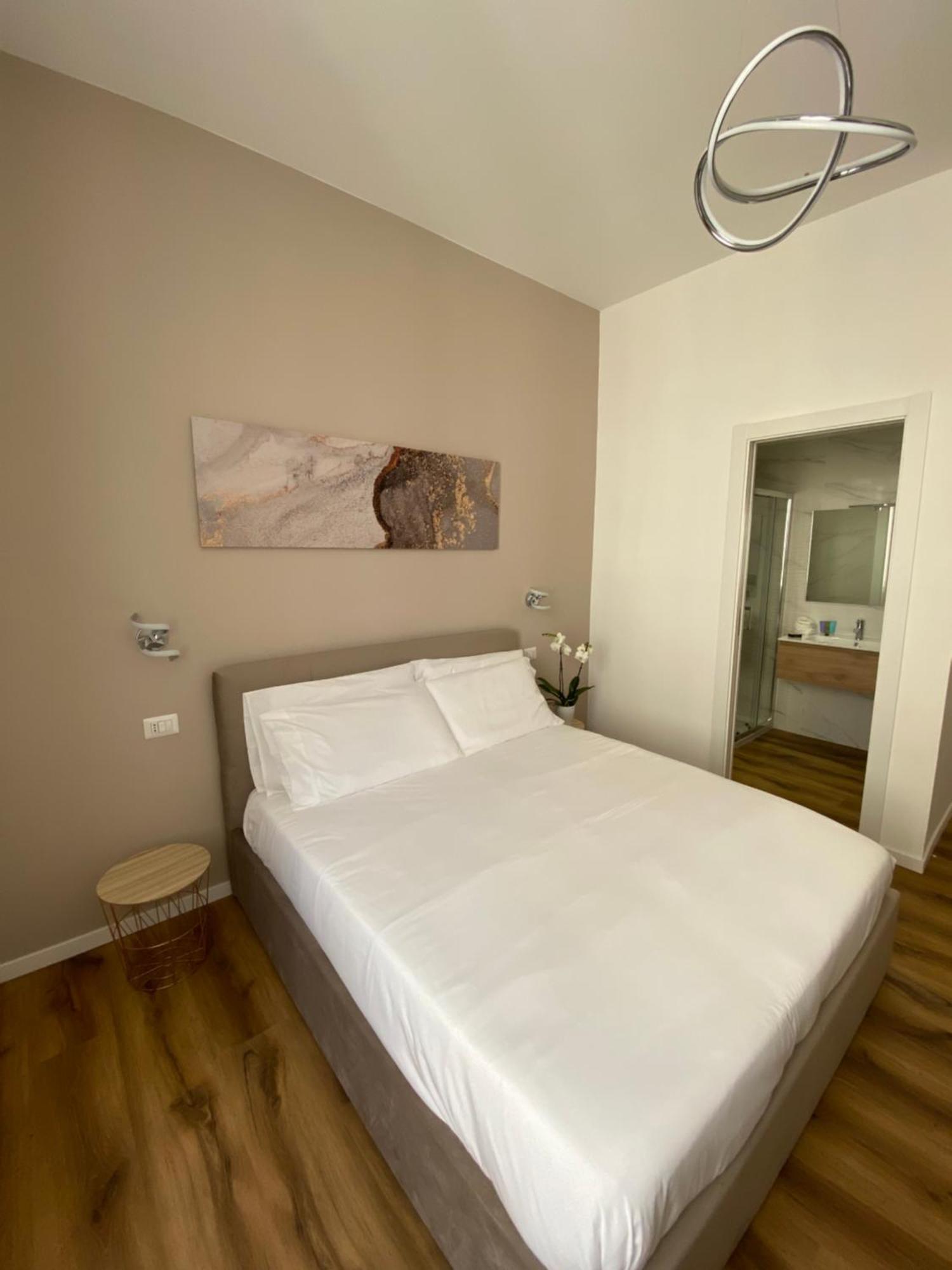 Hotel Belltower Elegans Roma Exterior foto
